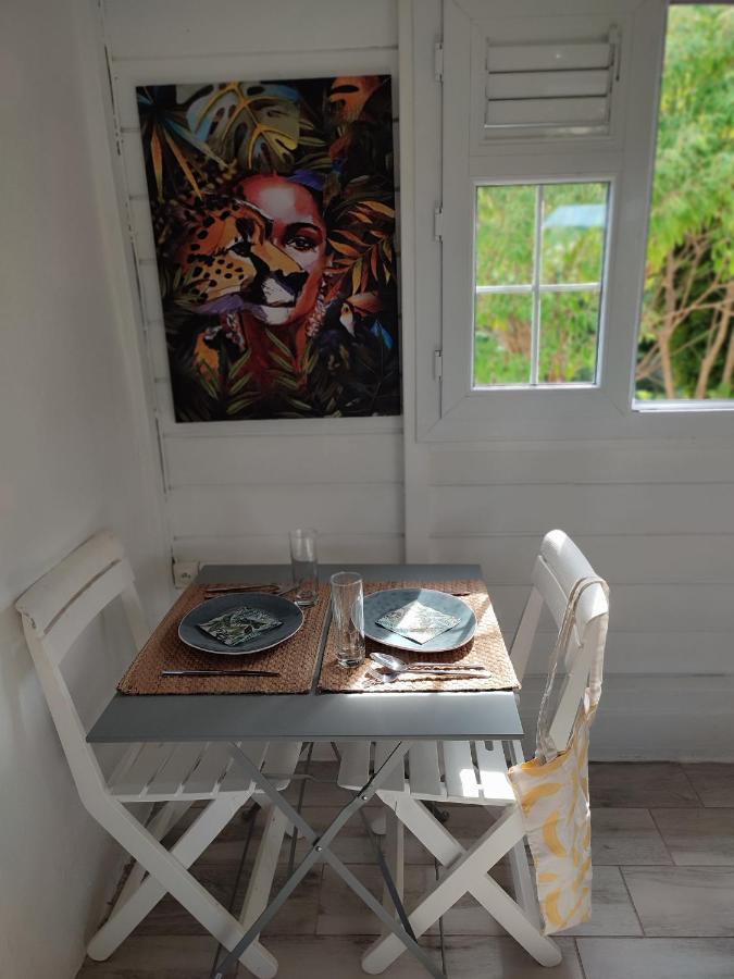 Bungalow Soleil Levant Le Robert Bagian luar foto